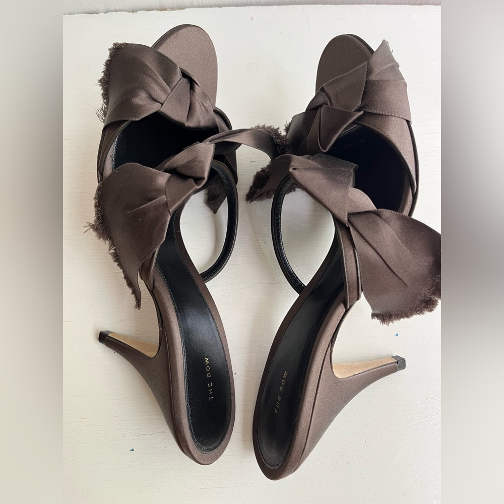 THE ROW Vika Sandals 39.5 - Picture 5 of 13